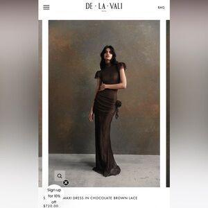 De La Vali lace dress